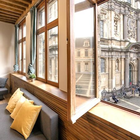 The Hendrik Square Apartments アントウェルペン エクステリア 写真