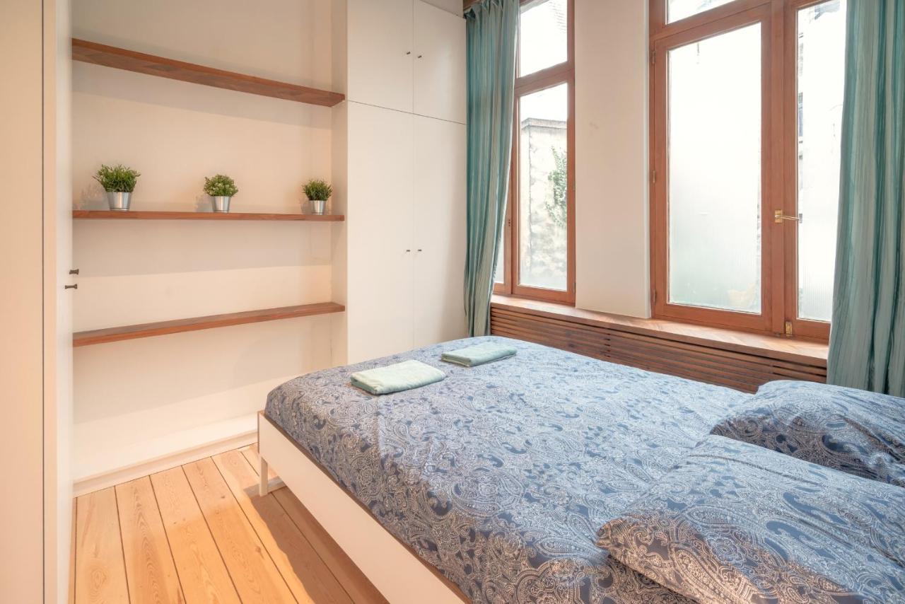 The Hendrik Square Apartments アントウェルペン エクステリア 写真